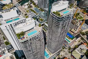 55 SW 9th, Miami, FL 33130 - Photo 12