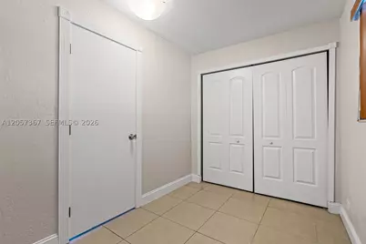 3220 E 8th, Hialeah, FL 33013 - Photo 24