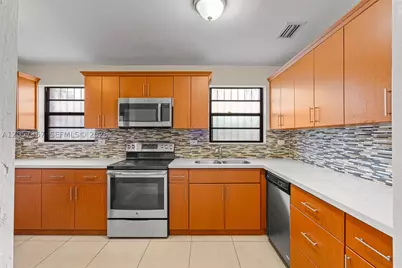 3220 E 8th, Hialeah, FL 33013 - Photo 14