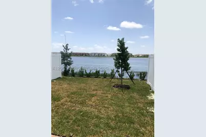 3412 W 114th #., Hialeah, FL 33018 - Photo 16