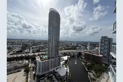 185 SW 7th #3600, Miami, FL 33130 - Photo 12