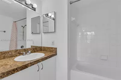 19501 E Country Club #9101, Aventura, FL 33180 - Photo 18