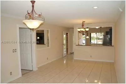 459 Lakeview #2, Weston, FL 33326 - Photo 4