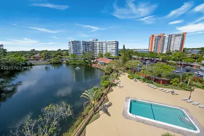 1300 NE Miami Gardens #621E, Miami, FL 33179 - Photo 28