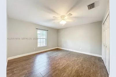 608 Masters, Wildwood, FL 34785 - Photo 16