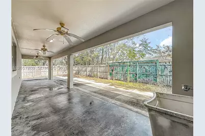608 Masters, Wildwood, FL 34785 - Photo 24