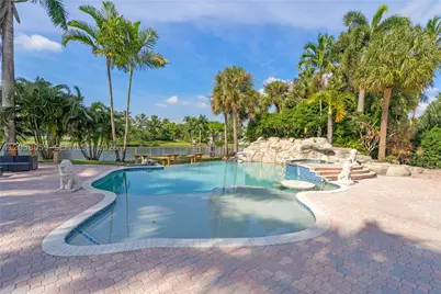2161 SW 131st, Davie, FL 33325 - Photo 8
