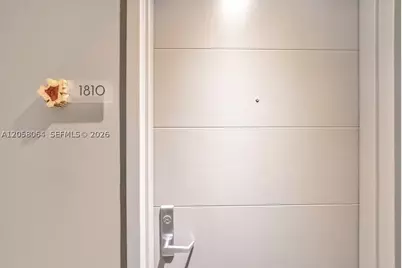 1010 Brickell #1810, Miami, FL 33131 - Photo 10