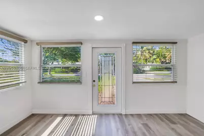3405 Robbins, Pompano Beach, FL 33062 - Photo 10