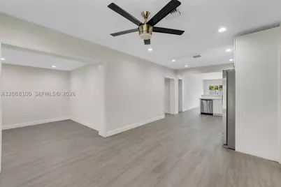 3405 Robbins, Pompano Beach, FL 33062 - Photo 4