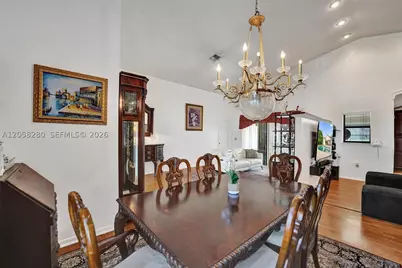 1720 W Oak Knoll, Davie, FL 33324 - Photo 10