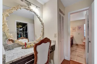 1720 W Oak Knoll, Davie, FL 33324 - Photo 20