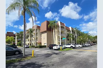 [Address not provided], Miami, FL 33176 - Photo 2
