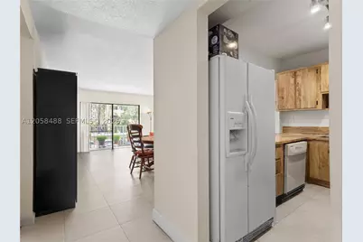 [Address not provided], Miami, FL 33176 - Photo 4