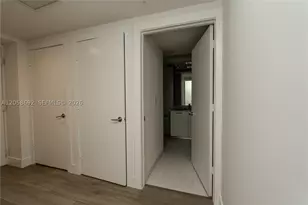500 Brickell, Miami, FL 33131 - Photo 8