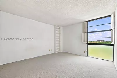3401 N Country Club #804, Aventura, FL 33180 - Photo 10