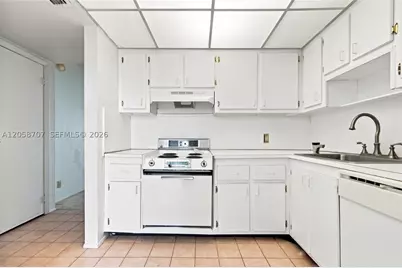 3401 N Country Club #804, Aventura, FL 33180 - Photo 24