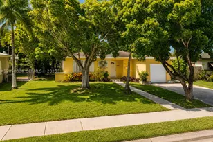 948 NW 9th, Homestead, FL 33030 - Photo 2