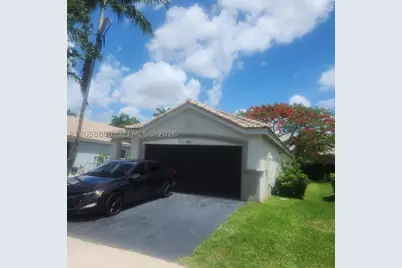 1218 Canary Island, Weston, FL 33327 - Photo 2