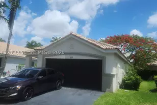 1218 Canary Island, Weston, FL 33327 - Photo 2