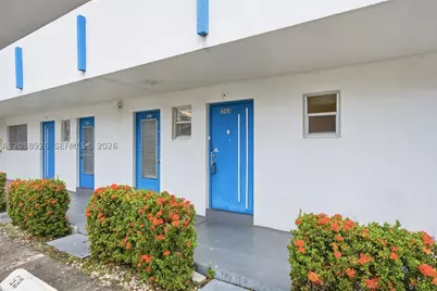 19051 NE 2nd #1503, Miami, FL 33179 - Photo 2
