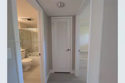 820 S Hollybrook #303, Pembroke Pines, FL 33025 - Photo 6