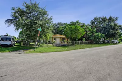 2145 NW 124th, Miami, FL 33167 - Photo 40