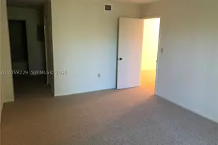 10852 N Kendall, Miami, FL 33176 - Photo 2