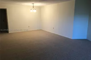 10852 N Kendall, Miami, FL 33176 - Photo 12