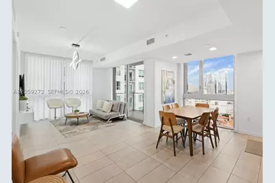 227 NE 2nd #2202, Miami, FL 33132 - Photo 2