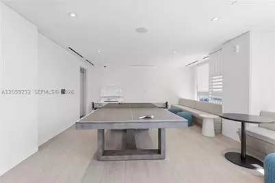227 NE 2nd #2202, Miami, FL 33132 - Photo 22