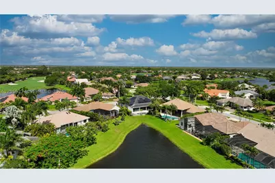 17892 Hampshire, Boca Raton, FL 33498 - Photo 18