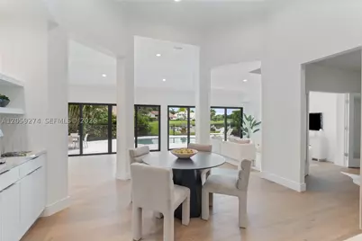 17892 Hampshire, Boca Raton, FL 33498 - Photo 10