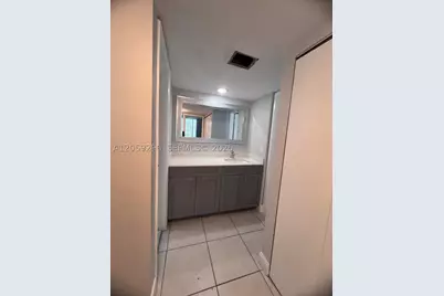 8870 Fontainebleau #309, Miami, FL 33172 - Photo 8