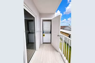 2750 W 76th #203, Hialeah, FL 33016 - Photo 6