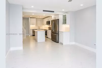 2750 W 76th #203, Hialeah, FL 33016 - Photo 4