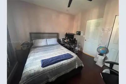 904 NW 100th, Pembroke Pines, FL 33024 - Photo 30