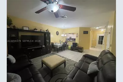 904 NW 100th, Pembroke Pines, FL 33024 - Photo 20