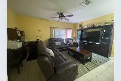 904 NW 100th, Pembroke Pines, FL 33024 - Photo 74