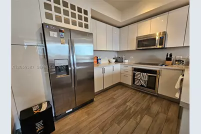 999 SW 1st #3004, Miami, FL 33130 - Photo 6