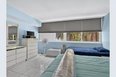 7135 Collins #331, Miami Beach, FL 33141 - Photo 44