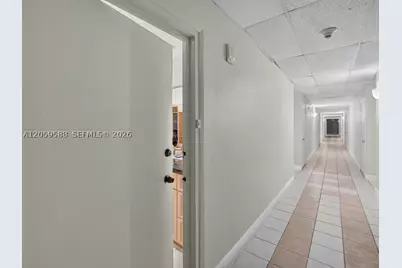 7135 Collins #331, Miami Beach, FL 33141 - Photo 8