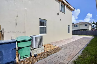 8961 SW 215th, Cutler Bay, FL 33189 - Photo 48