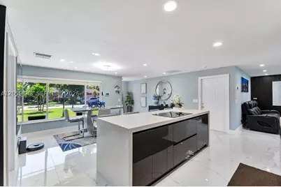 7501 NW 42nd, Coral Springs, FL 33065 - Photo 10