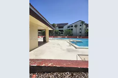 8810 SW 123rd #M103, Miami, FL 33186 - Photo 18