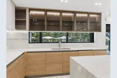 20001 NE 25th, Miami, FL 33180 - Photo 24