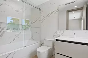 20001 NE 25th, Miami, FL 33180 - Photo 48