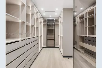 20001 NE 25th, Miami, FL 33180 - Photo 32