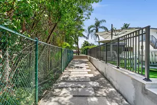 20001 NE 25th, Miami, FL 33180 - Photo 80
