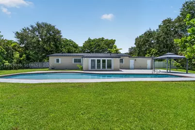 12935 SW 81st #n/a, Pinecrest, FL 33156 - Photo 2